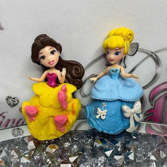 2 Disney dolls Cinderella belle moveable cute dolls action figures - Picture 1 of 5